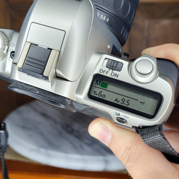 Pentax Black and Silver Film SLR Camera with Manual Controls - Picture 12 of 15